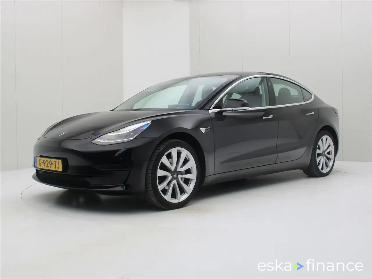 Leasing Sedan Tesla Model 3 2020