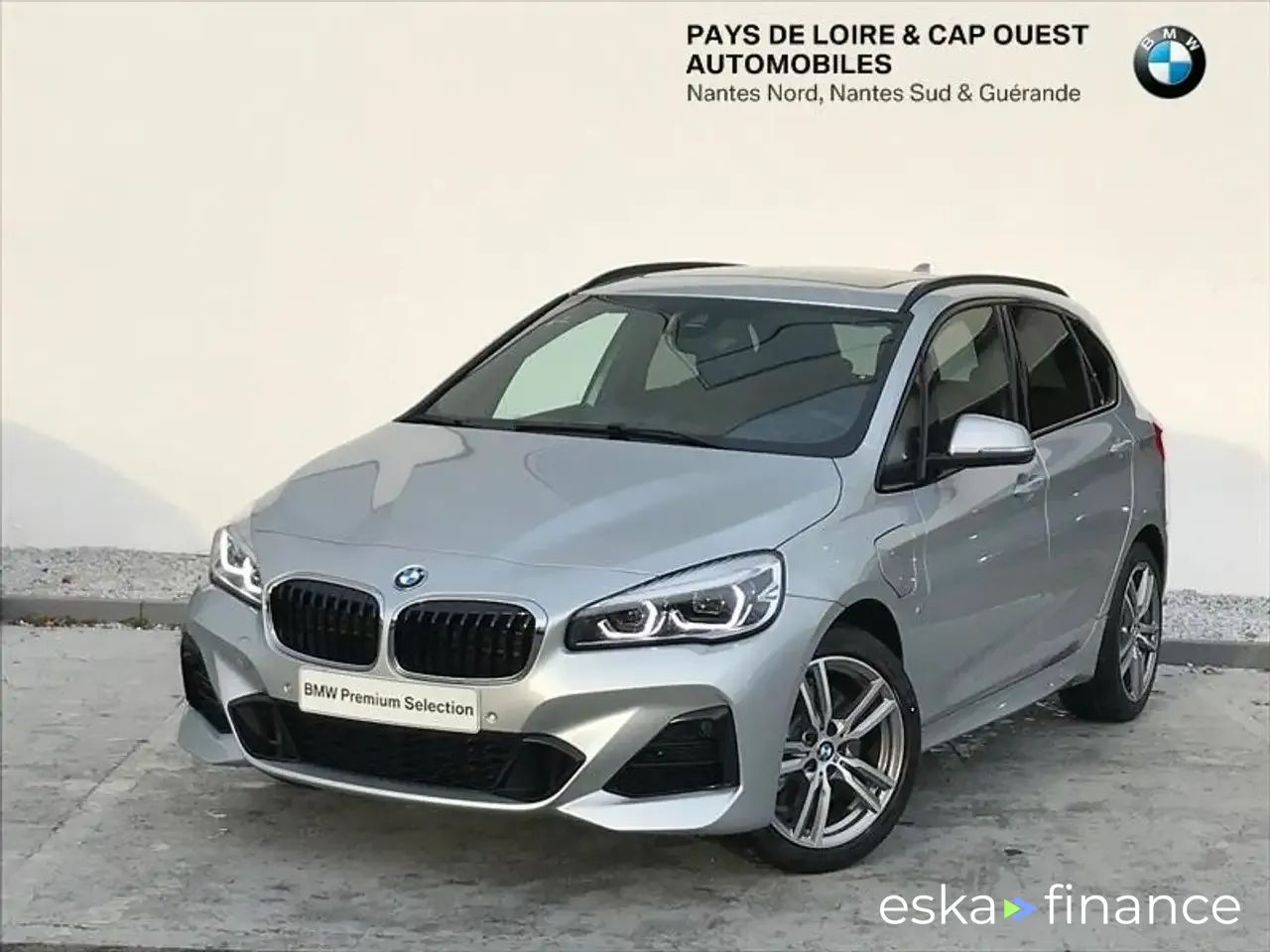 Lízing Hatchback BMW 225 2019