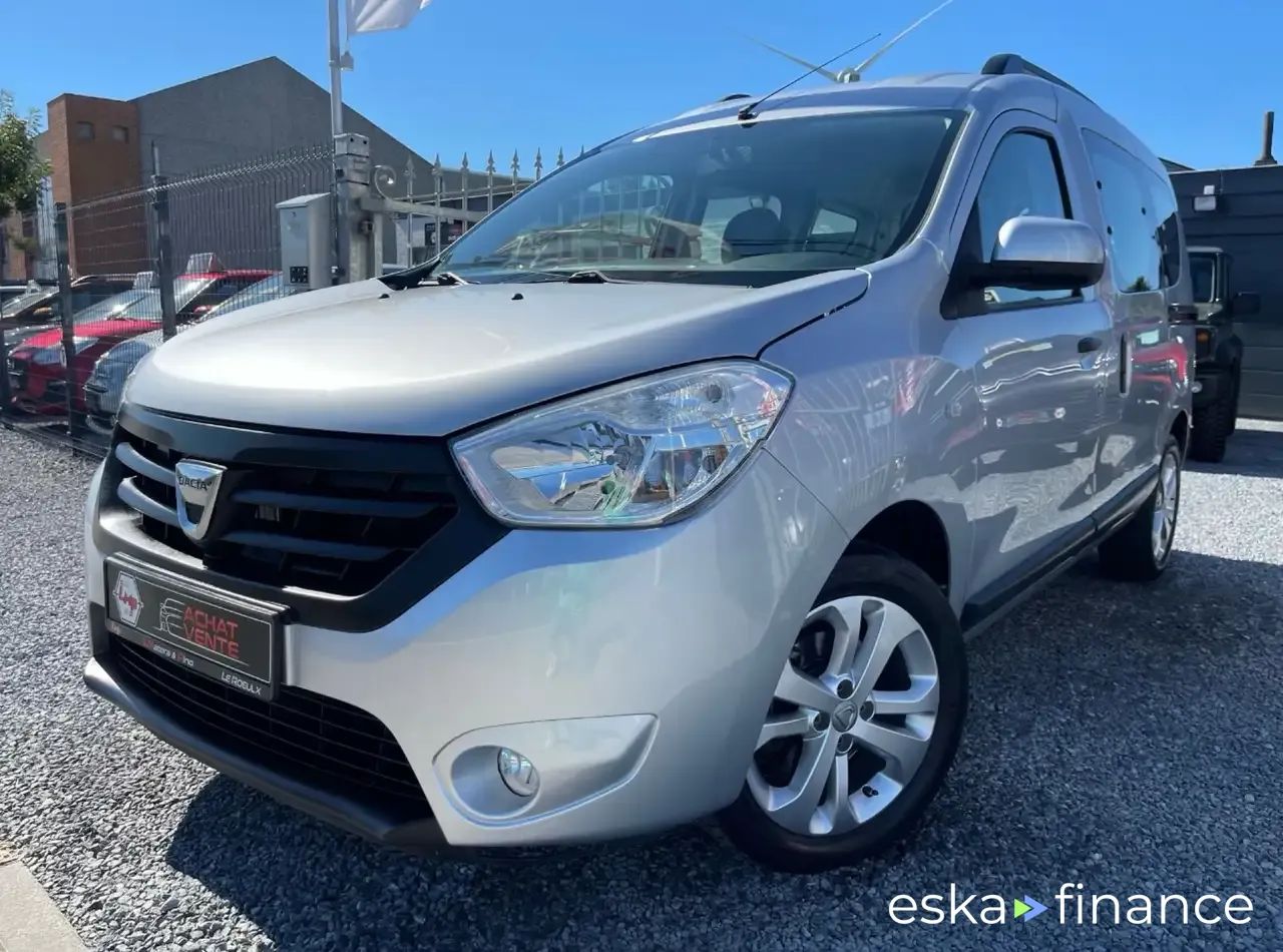 Lízing Hatchback Dacia Dokker 2015