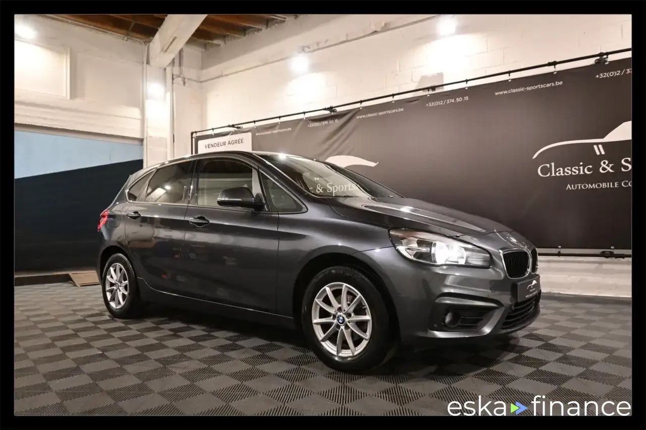Lízing Hatchback BMW 216 2018