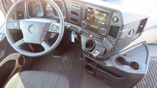 Leasing Tractor unit MERCEDES 1842 2019