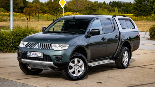 Mitsubishi L 200 2013