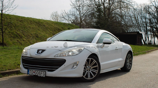 Peugeot RCZ 2012