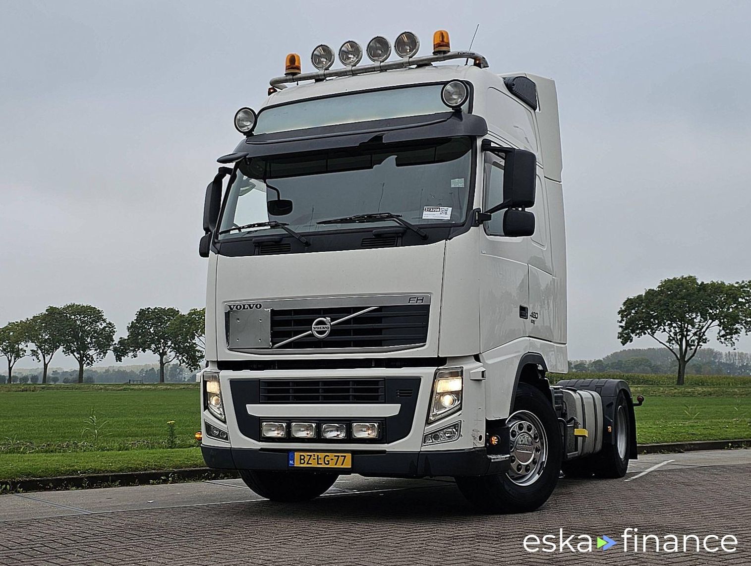 Lízing Traktor Volvo FH 13.460 2011