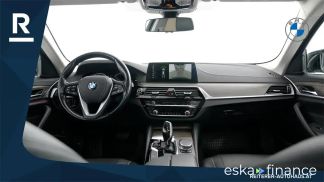 Lízing Kombi BMW 530 2018