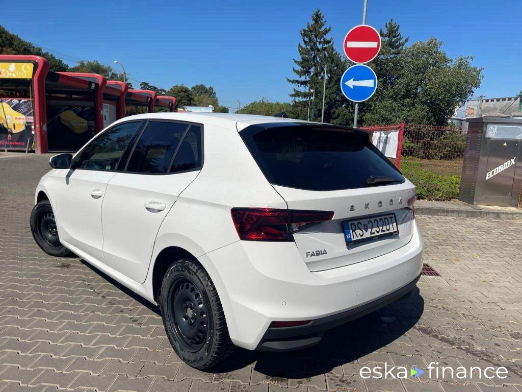 Lízing Hatchback Skoda Fabia 2023