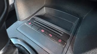 Financování Hatchback Volkswagen Touran 2013
