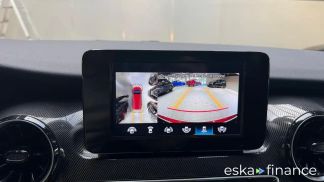 Lízing Hatchback MERCEDES V 250 2023