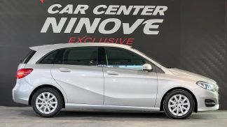 Financování Hatchback MERCEDES B 180 2017