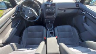 Financování Hatchback Volkswagen Touran 2012