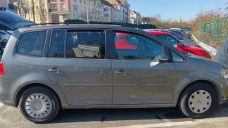 Financování Hatchback Volkswagen Touran 2011