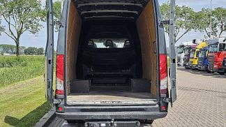 Leasing Van Iveco DAILY 35C18 2021