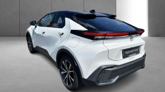 Lízing Sedan Toyota C-HR 2024