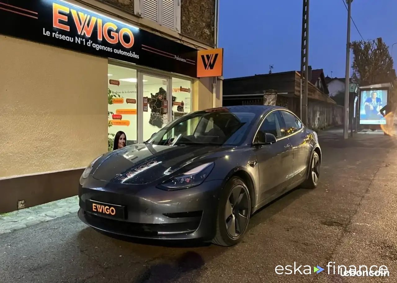 Finansowanie Sedan Tesla Model 3 2021