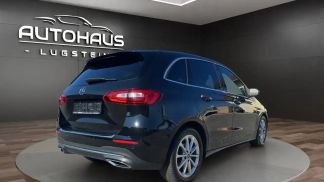 Lízing Hatchback MERCEDES B 180 2019