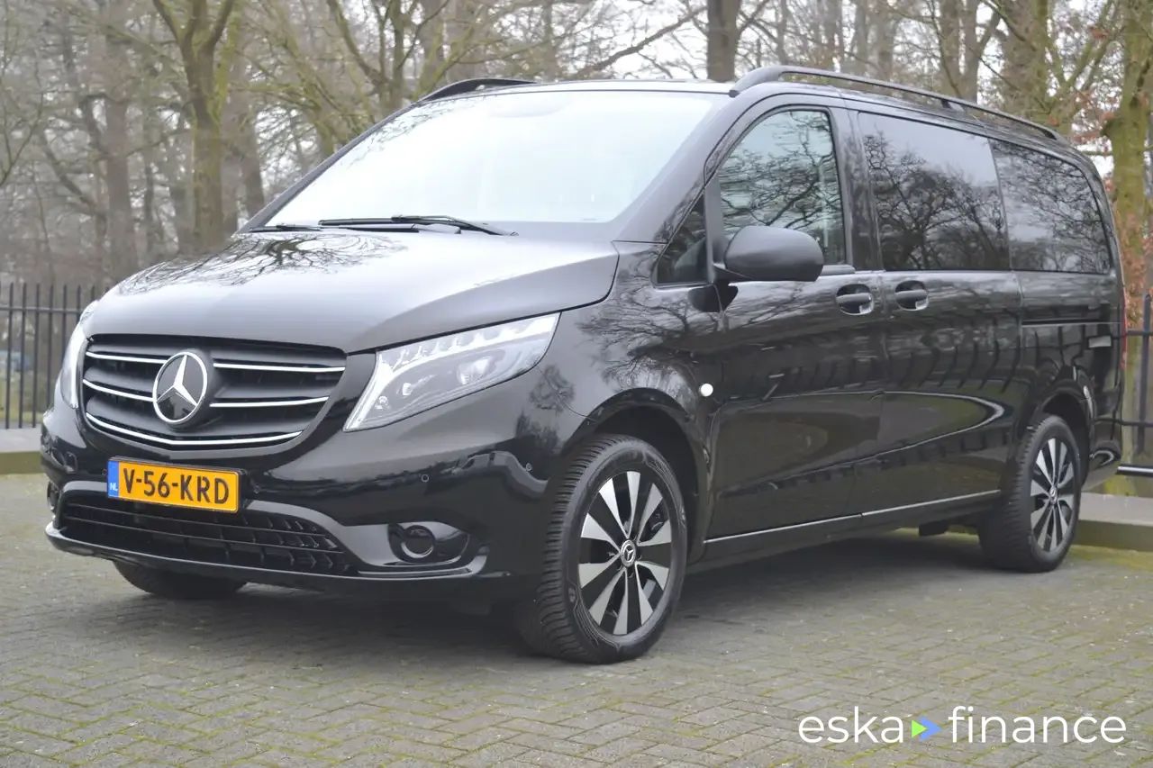 Lízing Hatchback MERCEDES VITO 2023