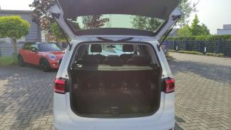 Leasing Passenger transport Volkswagen Touran 2019