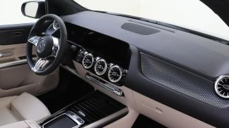 Lízing Hatchback MERCEDES B 250 2025