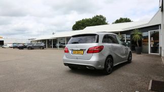 Lízing Hatchback MERCEDES B 180 2016