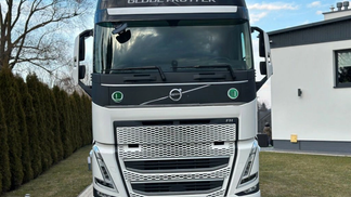 Finansowanie Ciągnik siodłowy Volvo FH 2023