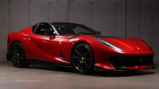 Leasing Convertible Ferrari 812 2024