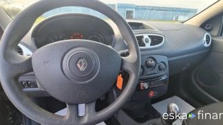 Lízing Sedan Renault Clio 2012