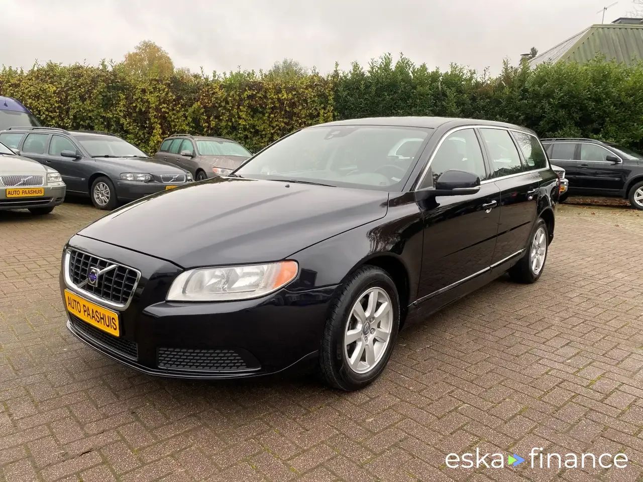 Lízing Kombi Volvo V70 2013