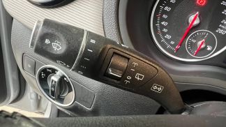 Financování Hatchback MERCEDES B 180 2017