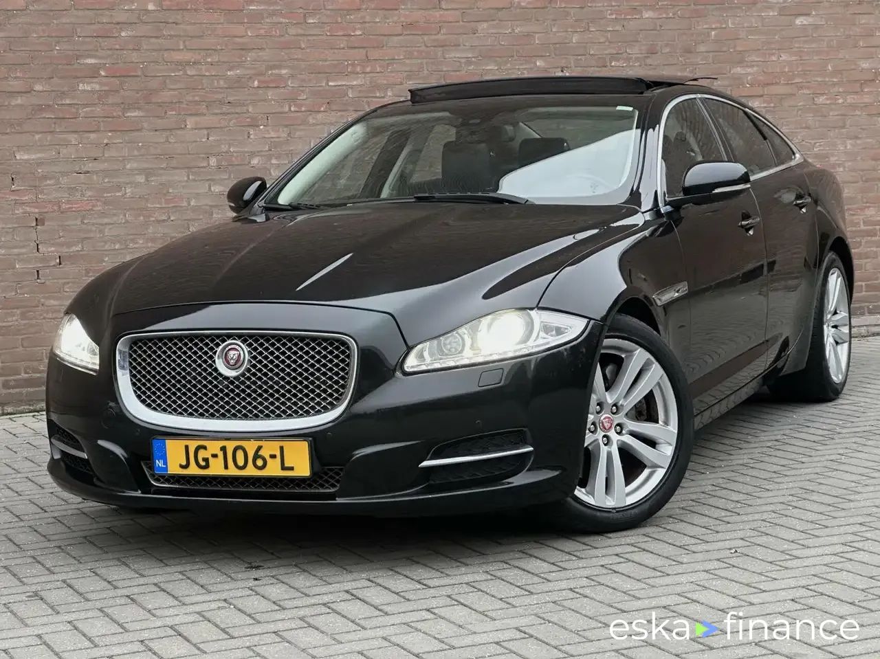 Leasing Sedan Jaguar XJ 2015