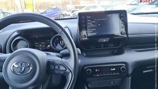 Leasing Sedan Toyota Yaris 2024