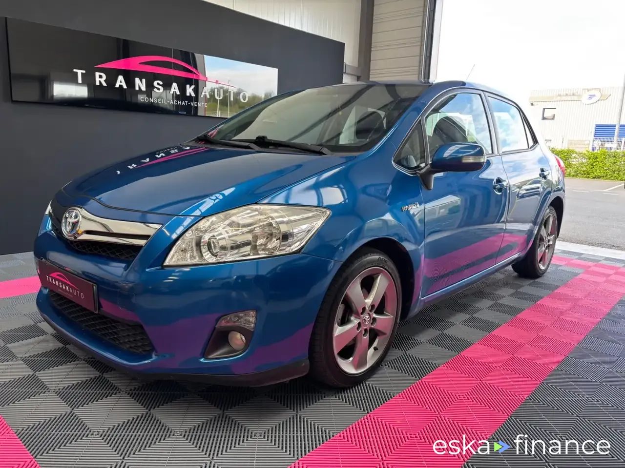 Finansowanie Van Toyota Auris 2012
