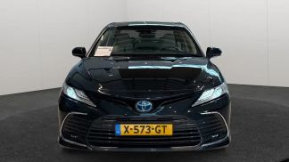 Lízing Sedan Toyota Camry 2023