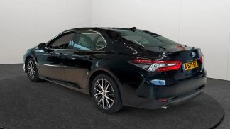 Lízing Sedan Toyota Camry 2023