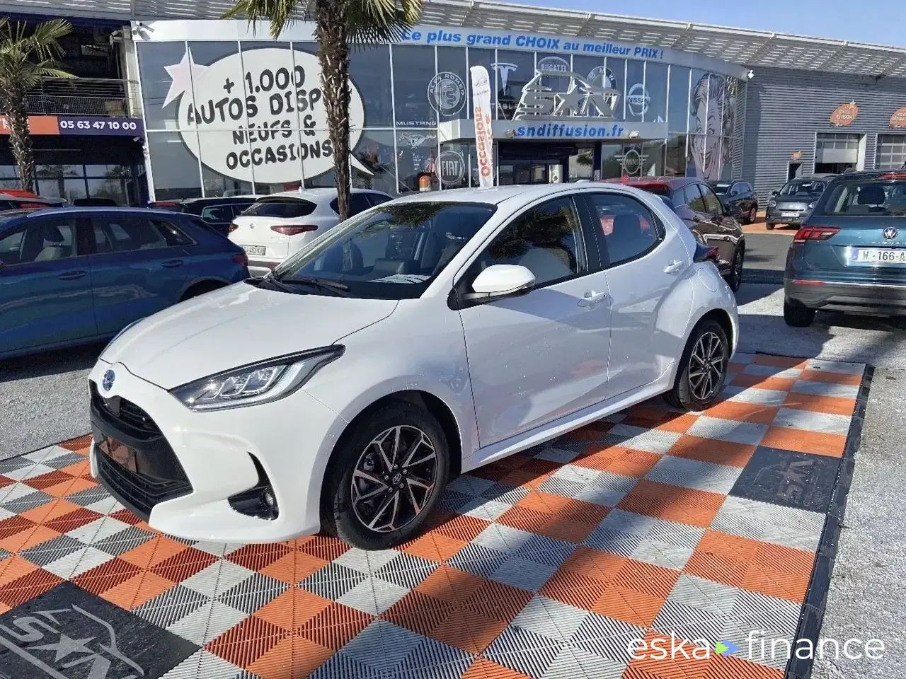 Leasing Sedan Toyota Yaris 2025
