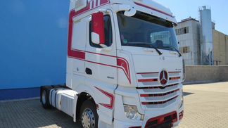 Leasing Tractor unit MERCEDES 1845 2017
