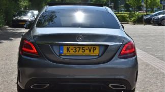 Lízing Sedan MERCEDES C 180 2021