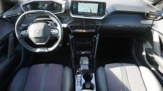 Lízing Hatchback Peugeot E-208 2022
