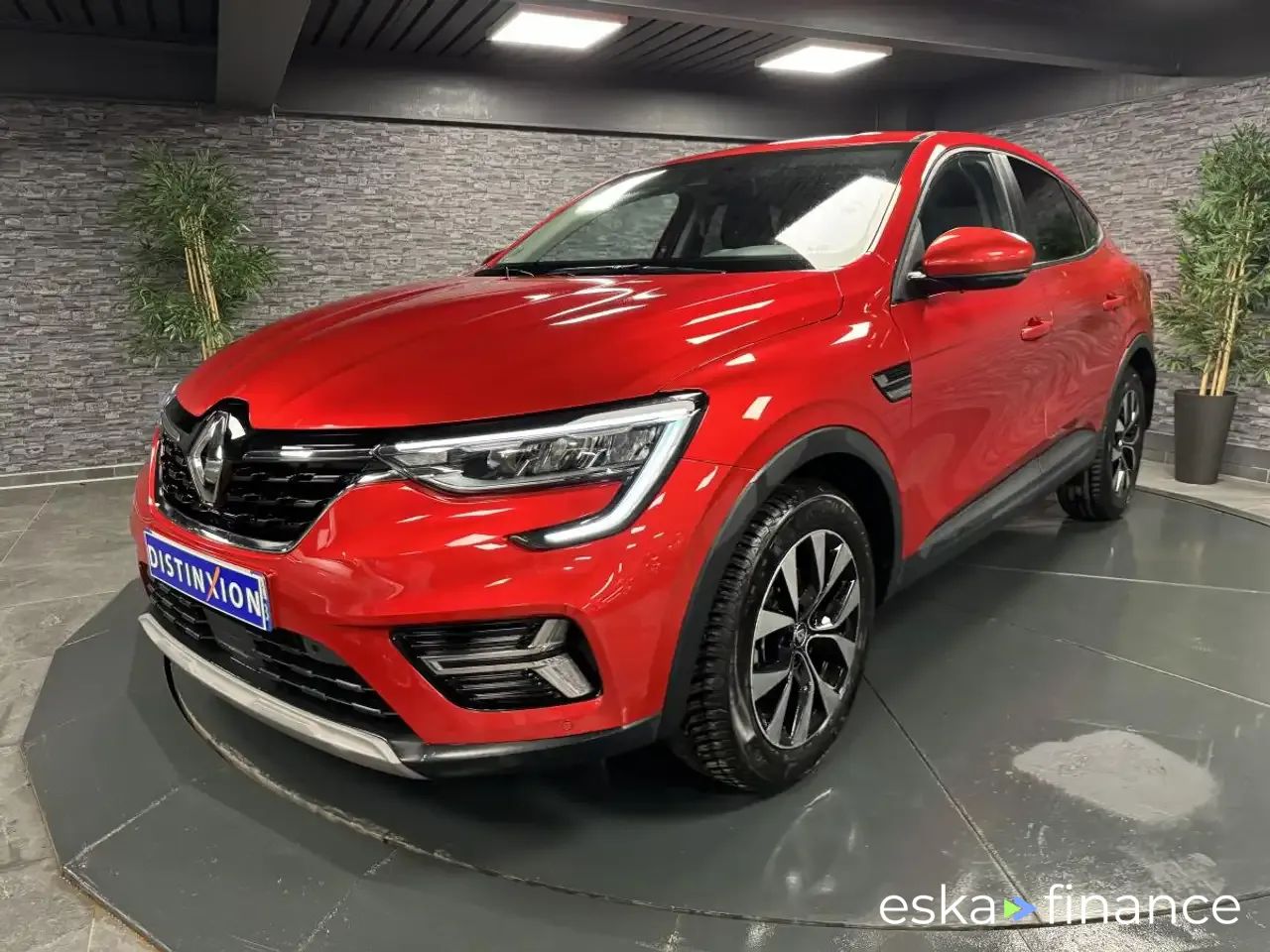 Finansowanie SUV Renault Arkana 2023