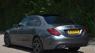 Lízing Sedan MERCEDES C 180 2021