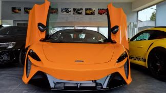 Lízing Kupé McLaren Artura 2024
