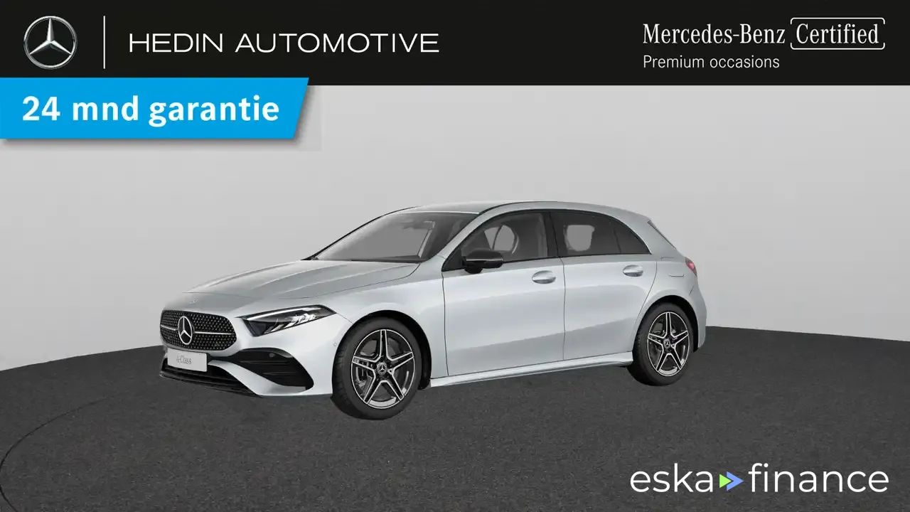 Lízing Hatchback MERCEDES A 250 2024