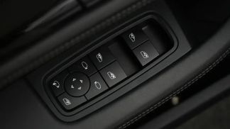 Lízing Sedan Porsche Taycan 2024