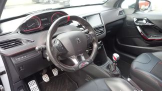 Lízing Hatchback Peugeot 208 2017