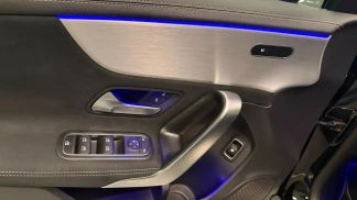 Lízing Sedan MERCEDES A 250 2021