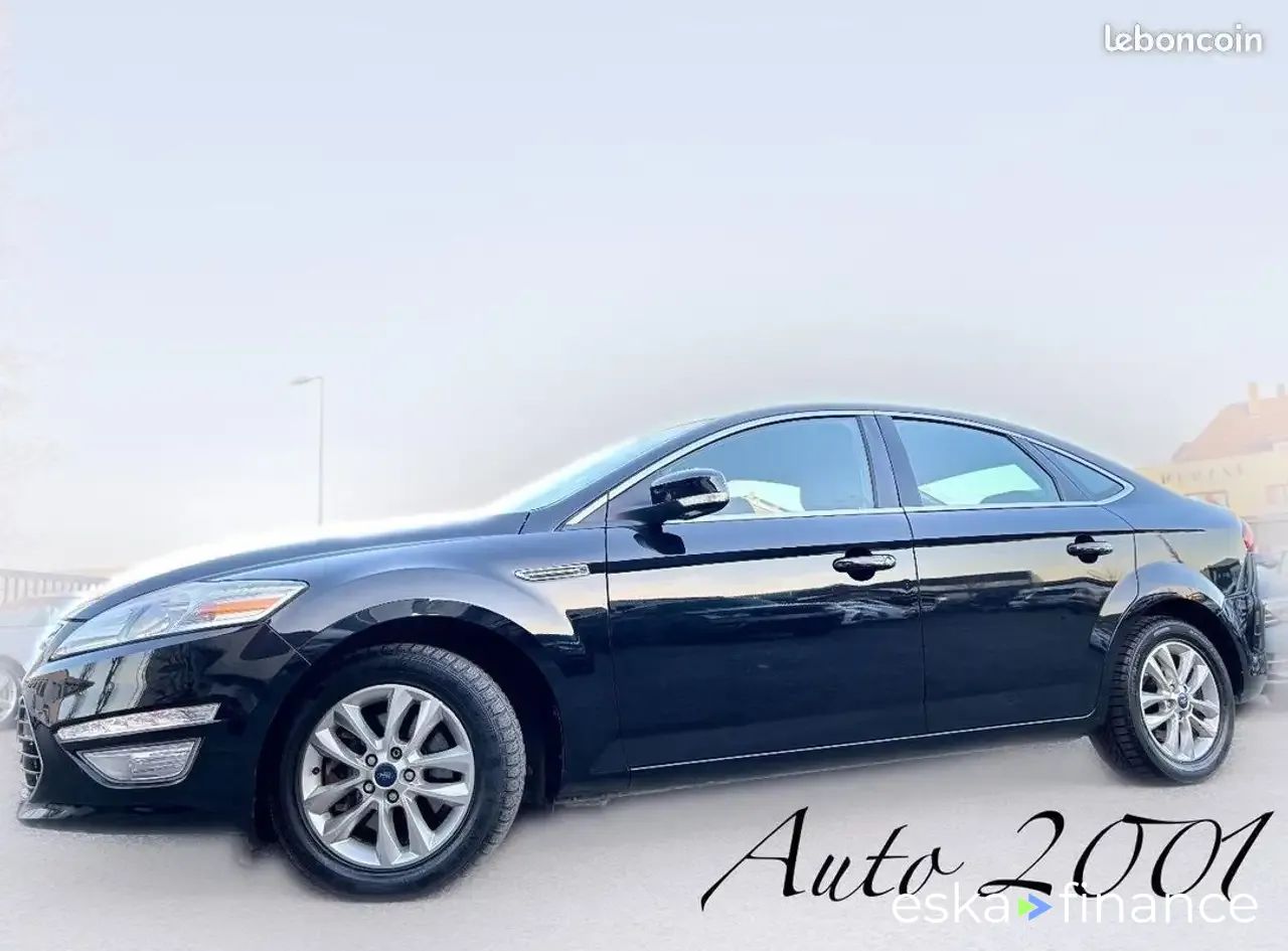 Lízing Sedan Ford Mondeo 2011