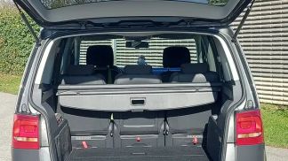 Financování Hatchback Volkswagen Touran 2012