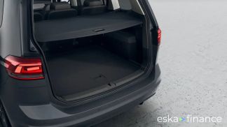 Lízing Hatchback Volkswagen Touran 2025