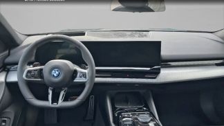 Lízing Kombi BMW 530 2024