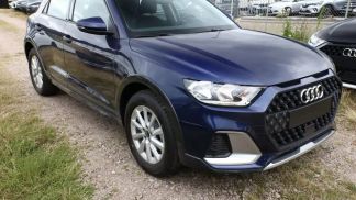 Hatchback Audi A1 2024