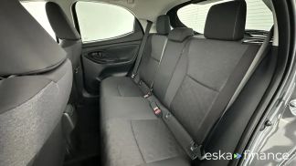 Leasing Sedan Toyota Yaris 2024